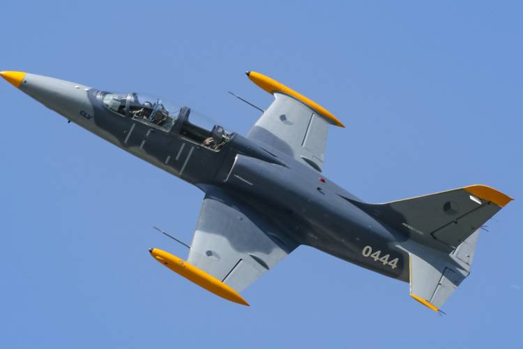 xr:d:DAF2YzYgLzc:87,j:7386319661063750881,t:24012208